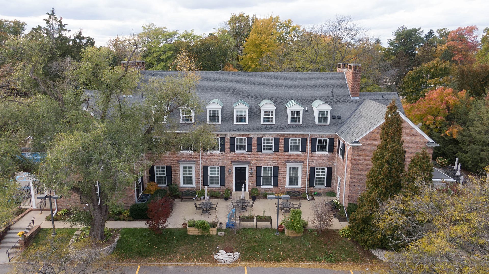 Slider 1 building back